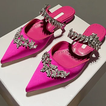 מכוון אצבע שטוח נעלי יהלומים מלאכותיים העקב שטוח העקב גבוה סנדלים ונעלי בית נשים Baotou מולר נעלי חתונה